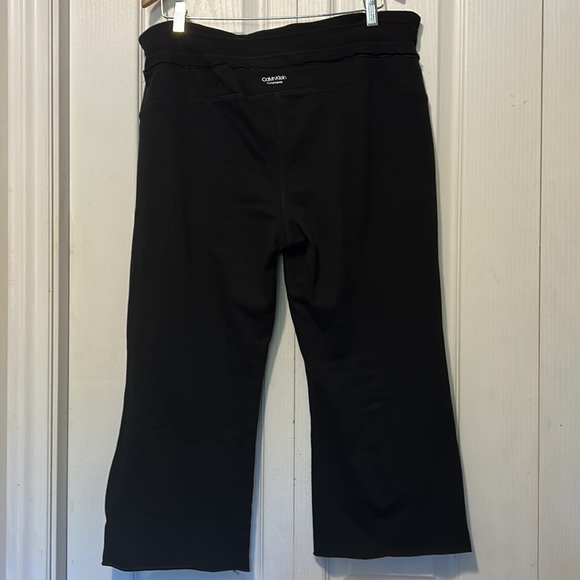Calvin cropped jogger - Picture 2 of 9